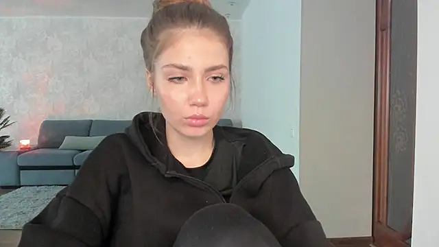 Snapshot of Aurora_Glow21 chatting on April 2026 12:27:01 PM Aurora Glow21 online show from April 2026 12:27:01 PM