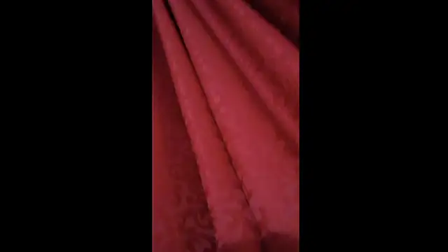 Snapshot of MiCandy-Lovee chatting on March 2026 01:18:02 PM MiCandy-Lovee online show from March 2026 01:18:02 PM