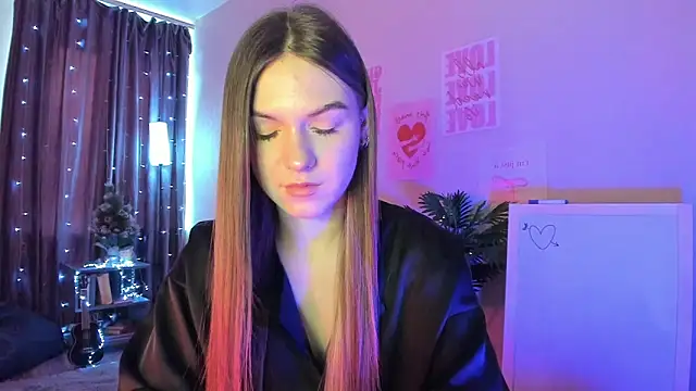 luna lust 212 online show from March 2026 04:40:01 AM