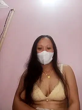 t-t-babe online show from November 2025 01:44:01 PM