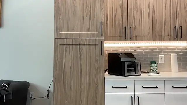 TheTonedPersian online show from November 2025 11:21:01 AM