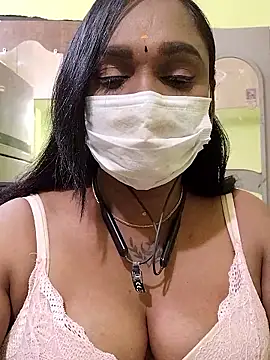 Dharshini98 online show from January 2026 04:33:02 PM