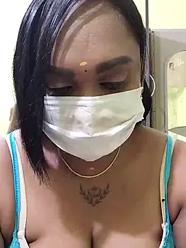 Snapshot of Dharshini98 chatting on January 2026 05:22:02 AM Dharshini98 online show from January 2026 05:22:02 AM