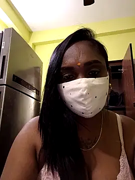 Snapshot of Dharshini98 chatting on February 2026 11:09:01 PM Dharshini98 online show from February 2026 11:09:01 PM