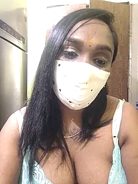 Snapshot of Dharshini98 chatting on February 2026 12:10:01 AM Dharshini98 online show from February 2026 12:10:01 AM