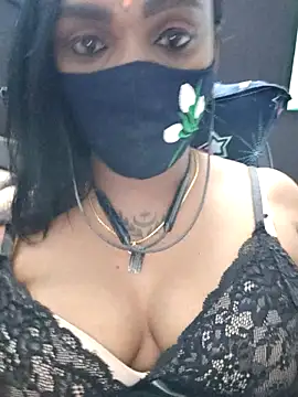 Snapshot of Dharshini98 chatting on March 2026 06:14:01 PM Dharshini98 online show from March 2026 06:14:01 PM