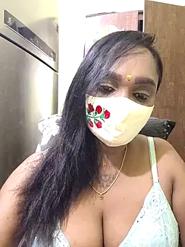 Snapshot of Dharshini98 chatting on March 2026 11:30:02 PM Dharshini98 online show from March 2026 11:30:02 PM