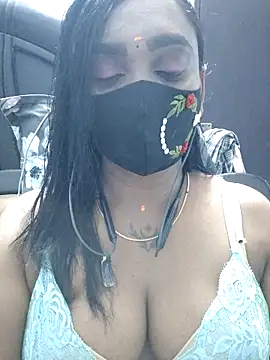 Snapshot of Dharshini98 chatting on March 2026 06:45:02 PM Dharshini98 online show from March 2026 06:45:02 PM