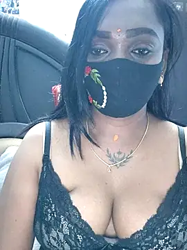 Snapshot of Dharshini98 chatting on April 2026 04:45:01 AM Dharshini98 online show from April 2026 04:45:01 AM