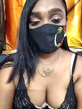 Snapshot of Dharshini98 chatting on April 2026 09:43:01 PM Dharshini98 online show from April 2026 09:43:01 PM