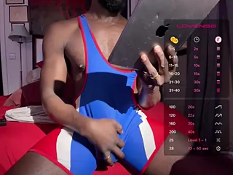 Snapshot of SirDaddylicious chatting on April 2026 01:30:02 AM SirDaddylicious online show from April 2026 01:30:02 AM