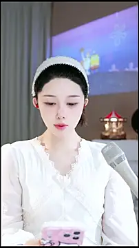 Snapshot of UUsweet chatting on April 2026 05:01:02 AM UUsweet online show from April 2026 05:01:02 AM