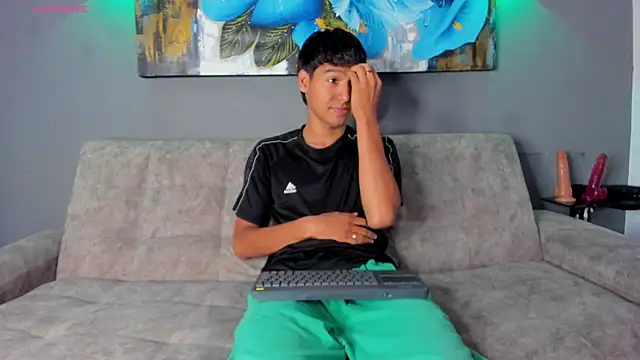 Snapshot of Carl-Milton chatting on November 2025 12:43:02 AM Carl-Milton online show from November 2025 12:43:02 AM