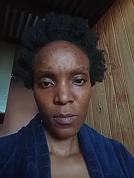 Beverlygurlx6 online show from February 2026 07:35:01 AM