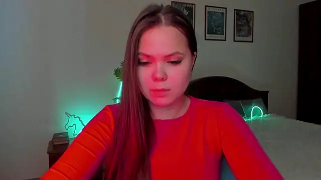 Snapshot of Kira_love_81 chatting on March 2026 04:07:02 AM Kira love 81 online show from March 2026 04:07:02 AM