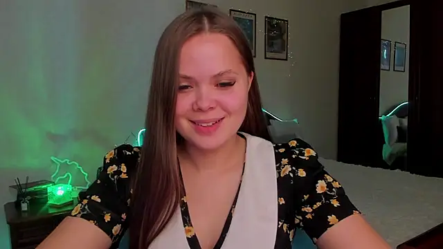 Snapshot of Kira_love_81 chatting on March 2026 12:10:02 PM Kira love 81 online show from March 2026 12:10:02 PM