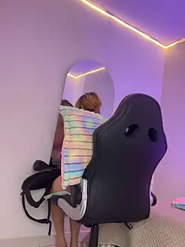 NinaSakura Eup online show from December 2025 11:37:01 AM