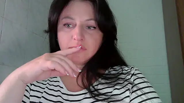 Snapshot of MelinaAx chatting on July 2026 08:33:02 PM MelinaAx online show from July 2026 08:33:02 PM