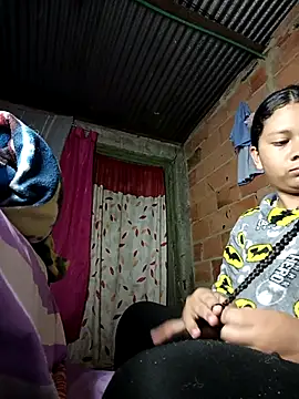 Snapshot of Sweet_Milk03 chatting on November 2025 05:28:02 AM Sweet Milk03 online show from November 2025 05:28:02 AM