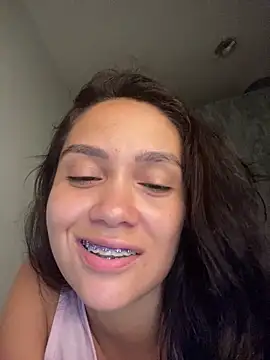 carolsapequinha online show from February 2026 11:24:01 AM