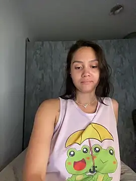 carolsapequinha online show from February 2026 01:06:01 PM