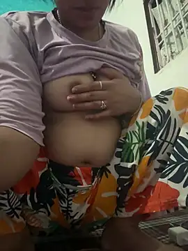 Snapshot of isha_sharma2002 chatting on March 2026 04:13:01 PM isha sharma2002 online show from March 2026 04:13:01 PM