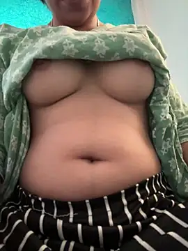 Snapshot of isha_sharma2002 chatting on March 2026 12:05:03 PM isha sharma2002 online show from March 2026 12:05:03 PM