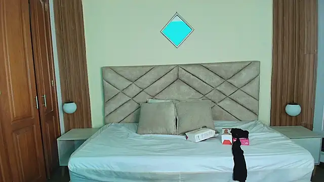 Snapshot of Laracooper_ chatting on March 2026 07:13:02 PM Laracooper online show from March 2026 07:13:02 PM