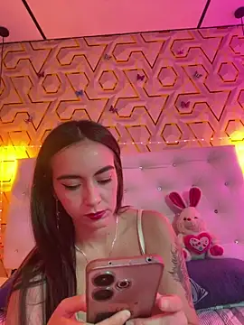 MelanyyJhonson15 online show from February 2026 04:49:01 PM