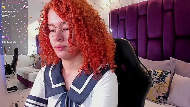 avrilwaynee online show from November 2025 12:27:02 PM