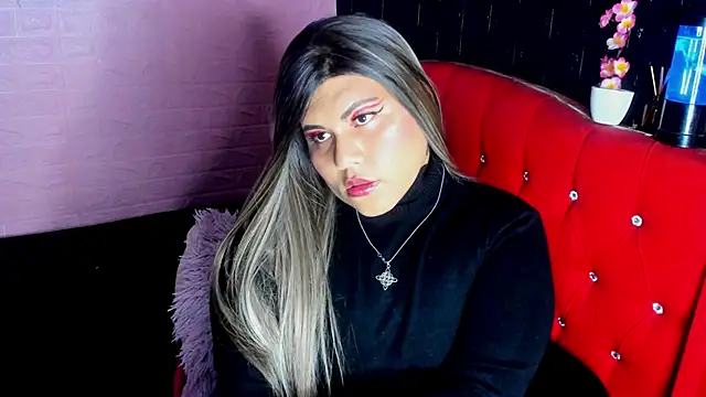 Snapshot of Chloe_Nasty chatting on November 2025 11:25:01 PM Chloe Nasty online show from November 2025 11:25:01 PM