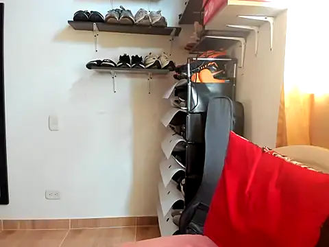 Snapshot of caroline_47 chatting on April 2026 07:52:02 PM caroline 47 online show from April 2026 07:52:02 PM