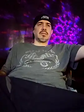 Snapshot of wilburydeznutz chatting on February 2026 09:00:02 PM wilburydeznutz online show from February 2026 09:00:02 PM