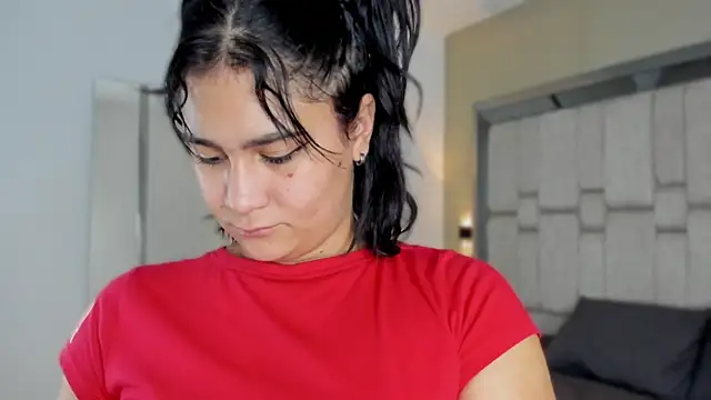 SnakeMuse online show from January 2026 05:00:02 AM