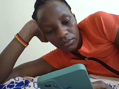 Snapshot of BootieBae chatting on November 2025 06:24:02 AM BootieBae online show from November 2025 06:24:02 AM