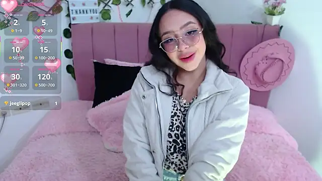 Snapshot of amaris_ferrer chatting on December 2025 02:49:01 AM amaris ferrer online show from December 2025 02:49:01 AM