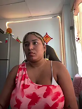 Snapshot of morena-2025 chatting on July 2026 03:05:01 PM morena-2025 online show from July 2026 03:05:01 PM
