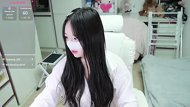 Snapshot of kimhyeona2005 chatting on April 2026 12:00:01 PM kimhyeona2005 online show from April 2026 12:00:01 PM