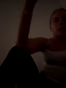 Snapshot of Sandraxoxox chatting on November 2025 01:32:02 PM Sandraxoxox online show from November 2025 01:32:02 PM