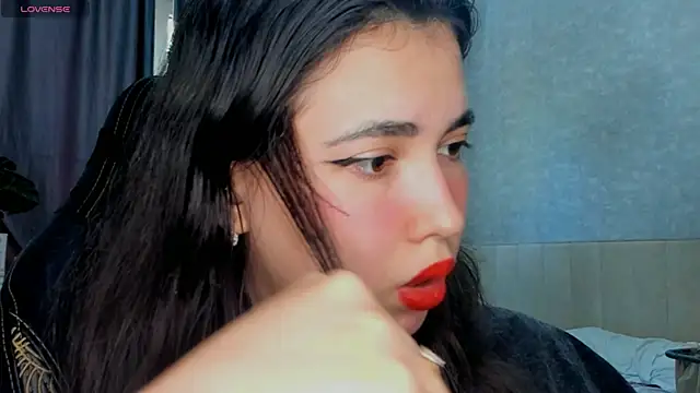 Snapshot of Diara_1an chatting on May 2026 04:08:01 AM Diara 1an online show from May 2026 04:08:01 AM