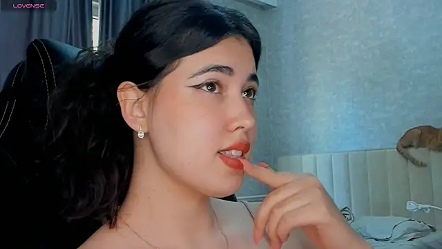 Snapshot of Diara_1an chatting on May 2026 04:54:01 AM Diara 1an online show from May 2026 04:54:01 AM