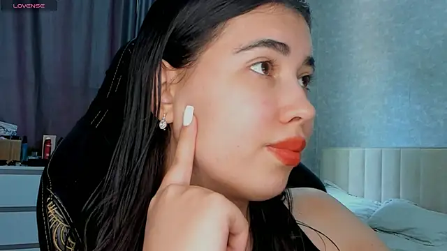 Snapshot of Diara_1an chatting on June 2026 07:32:02 AM Diara 1an online show from June 2026 07:32:02 AM