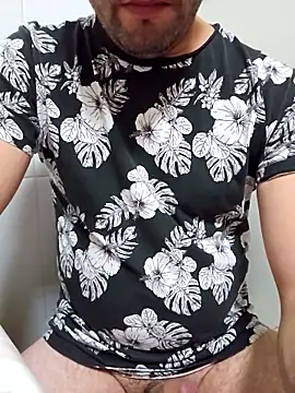 Snapshot of 7allexx chatting on November 2025 05:28:02 PM 7allexx online show from November 2025 05:28:02 PM