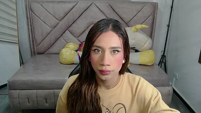 Evy Luxx v online show from November 2025 03:50:02 AM