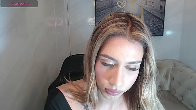 Evy Luxx v online show from June 2026 02:36:02 AM