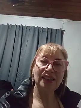 SexyMilf1211 online show from June 2026 11:32:02 AM