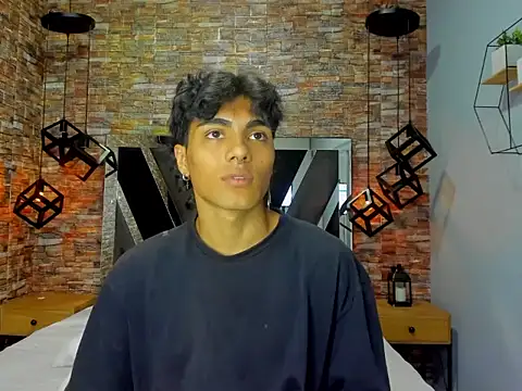 MattFiore online show from December 2025 07:11:02 PM