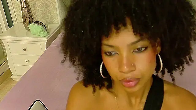 Miaa Grace  online show from March 2026 01:52:01 PM