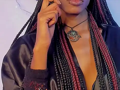 Snapshot of aprille15 chatting on December 2025 01:22:02 AM aprille15 online show from December 2025 01:22:02 AM