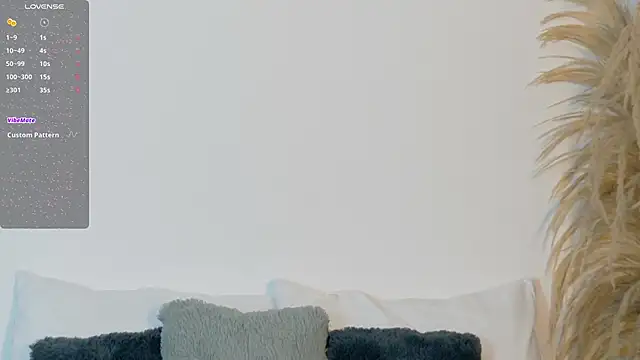 Snapshot of izzybelmont12 chatting on November 2025 07:14:02 PM izzybelmont12 online show from November 2025 07:14:02 PM